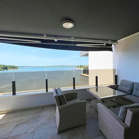 Apartment Jasmin With Sea View