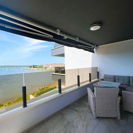 Apartment Jasmin With Sea View *