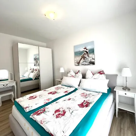 Jasmin With Sea View Apartment